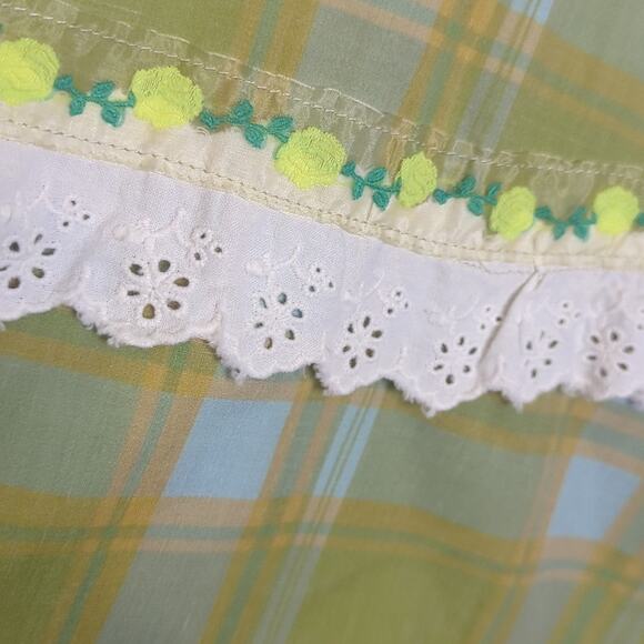 1970s Nostalgic Plaid Eyelet Lace Girls Dress Size 10 - Picture 5 of 12